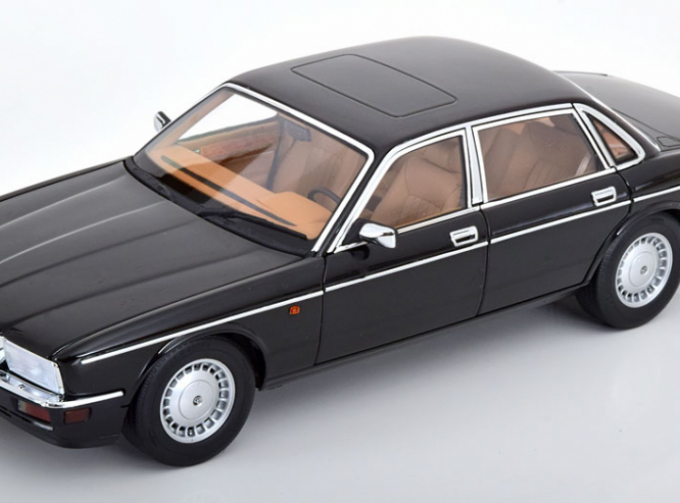 JAGUAR Daimler Xj6 (xj40) (1986), Ebony Black