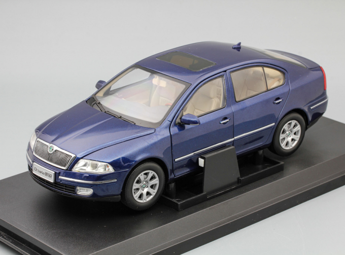 SKODA Octavia, blue