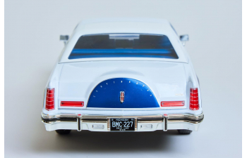 LINCOLN Continental Mark V (1978), White/Dark Blue