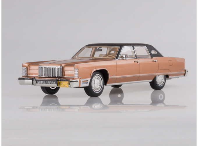 LINCOLN Continental Sedan, ohne Vitrine (1975), metallic-light brown