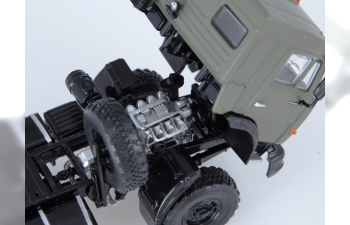 Камский грузовик 44108 седельный тягач, зеленый