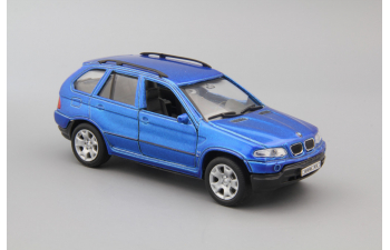 BMW X5, blue