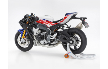 Сборная модель HONDA CBR1000RR-R FIREBLADE SP 30th Anniversary