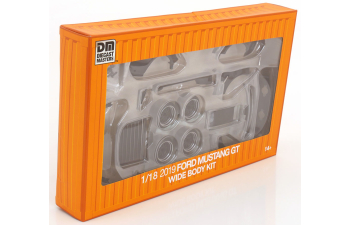 Сборная модель FORD Mustang GT with Wide Bode Kit (2019), matt-black