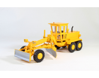 ДЗ-143 автогрейдер, желтый