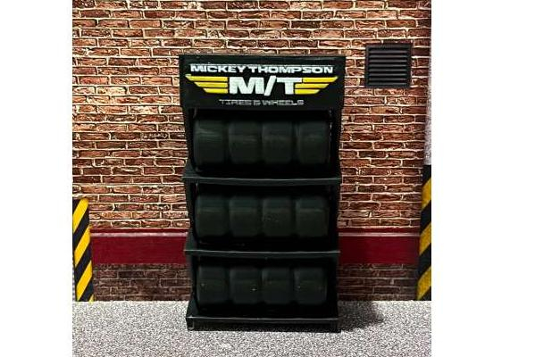 Полка с шинами