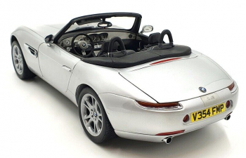 BMW Z8 The World Is Not Enough, James Bond, silver