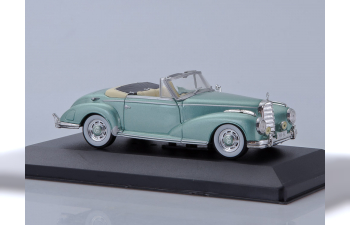 MERCEDES-BENZ 300 SC Roadster (W188) (1956), metallic light green