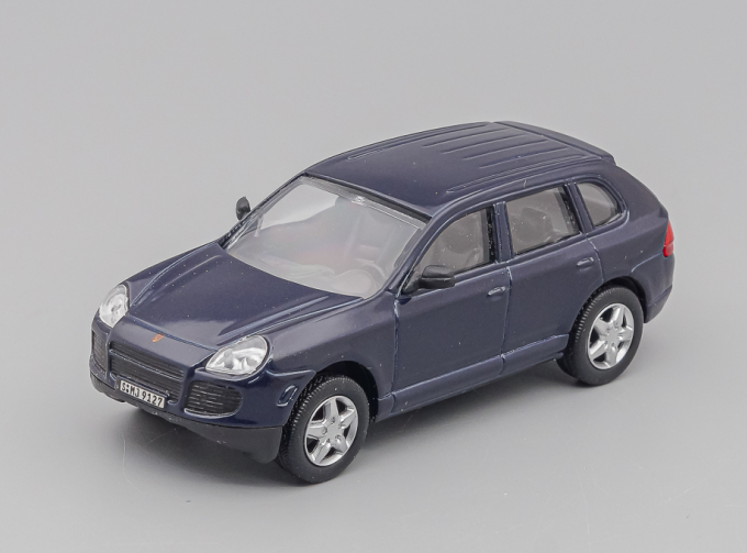 PORSCHE Cayenne (2002), dark blue