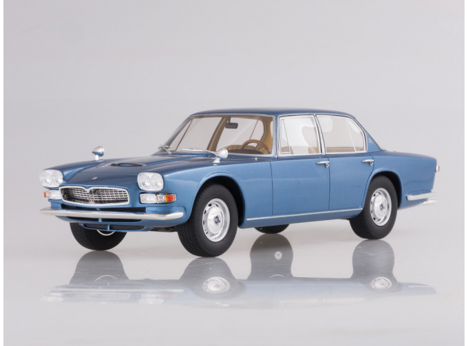 MASERATI Quattroporte I, (1966), metallic-blue