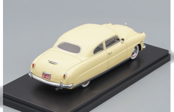 HUDSON Commodore Coupe 1948 Light Beige