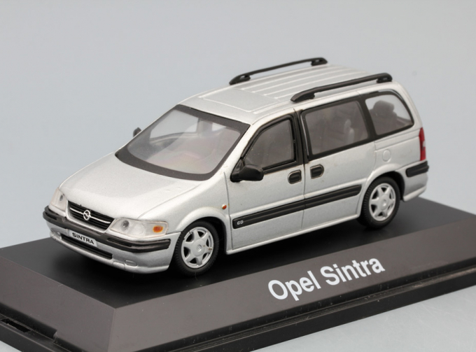 OPEL Sintra (1996), silver
