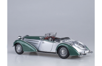 HORCH 855 Roadster, silver grey / dark green