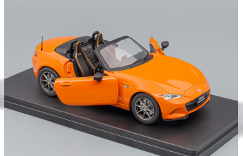 MAZDA MX-5 Spider Roadster (2019), orange