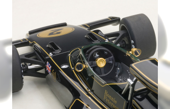 Lotus 72 E #2 1973 Peterson