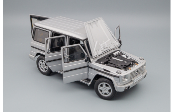 MERCEDES-BENZ G-Wagon G500 LWB, brilliant silver metallic