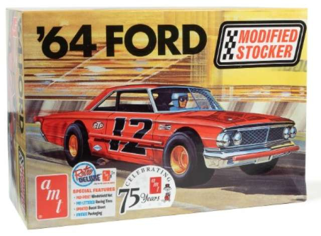 Сборная модель Ford Galaxie Modified Stocker, plastic modelkit 1964