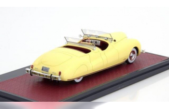 CHRYSLER Newport Dual Cowl Pheaton LeBaron 1941 Yellow