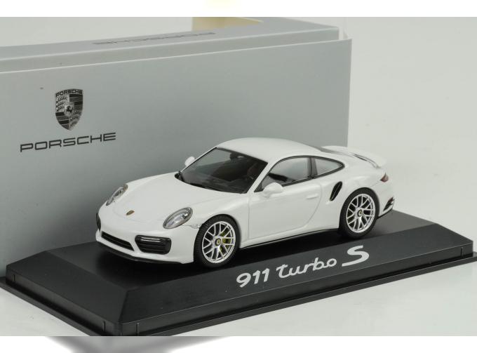 PORSCHE 991 Turbo S Gene II, white