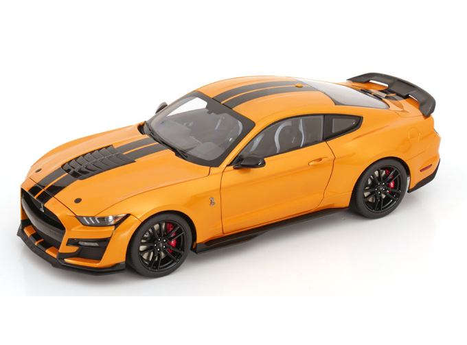 FORD Mustang Shelby GT 500, yellow black