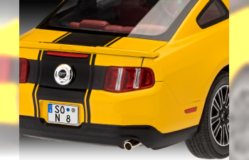 Сборная модель 2010 Ford Mustang GT (подарочный набор)