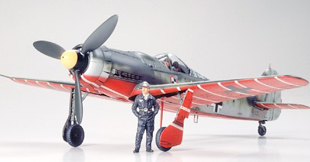 Сборная модель Немецкий высотный истребитель Focke Wulf Fw 190 D9 JV44