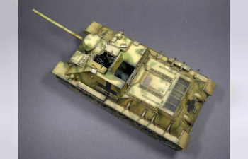 Сборная модель САУ  Jagdpanzer 85 (R) w/CREW