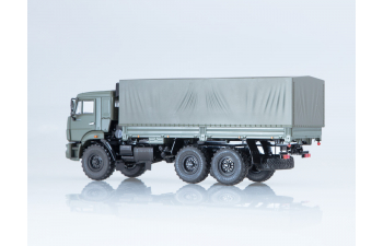 Камский грузовик 43118 бортовой с тентом, хаки