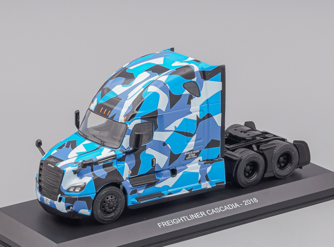 FREIGHTLINER Cascadia Tractor Truck 3-assi (2018), Blue Camouflage