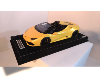 LAMBORGHINI Huracan LP 610-4 Spyder, yellow