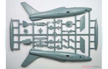 Сборная модель RF-84F Thunderflash