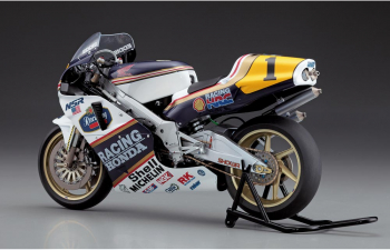 Сборная модель Honda NSR500 1989 GP500 Champion