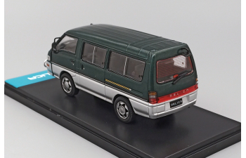 MITSUBISHI Delica Van (1986), green metallic / silver