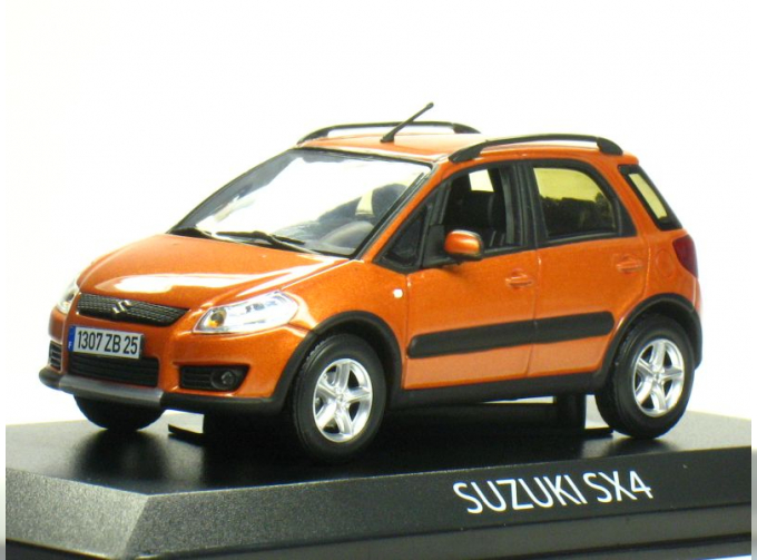 SUZUKI SX4 (2006), orange metallic