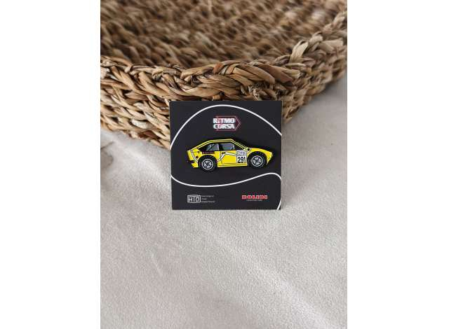 Значок Pin Alfa Romeo Alfetta GTV 2.0 *RITMOCORSA*, yellow