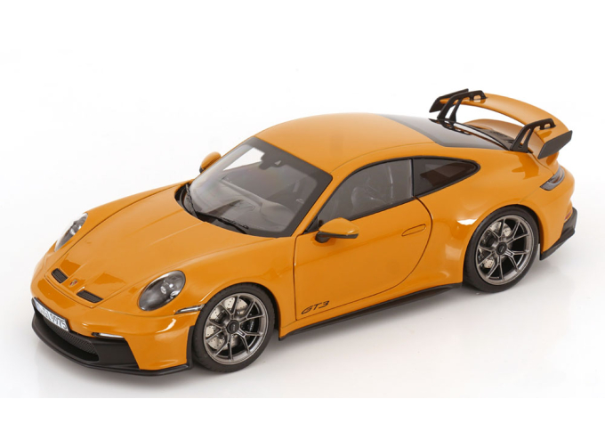 PORSCHE 911 GT3, Bahama (2021), yellow