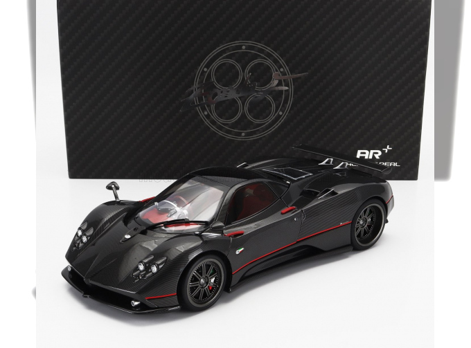 PAGANI Zonda F (2005), Black Gloss Carbon