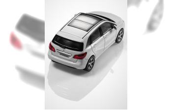 MERCEDES-BENZ B-Klasse W246 B180 (2011), white cirrus
