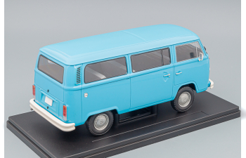 VOLKSWAGEN Combi T2, light blue