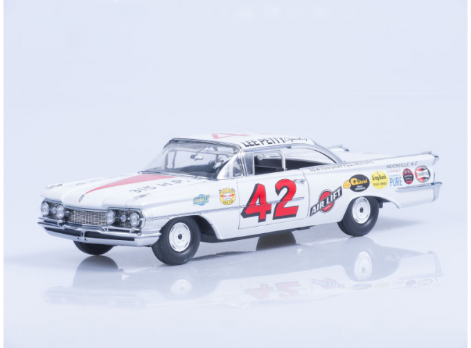 OLDSMOBILE "88" - #42 Lee Petty - 1959 Daytona 500 winner