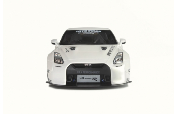 Nissan R35 GTR LB Performance, L.e. 2000 pcs. (pearl white)