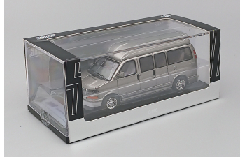 GMC Savana Explorer Limited SE (2006), titanium grey
