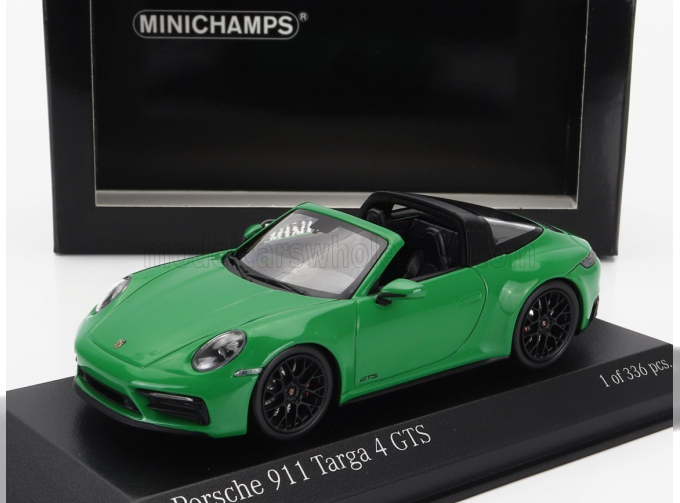 PORSCHE 911 992 Targa 4 Gts (2022), Green