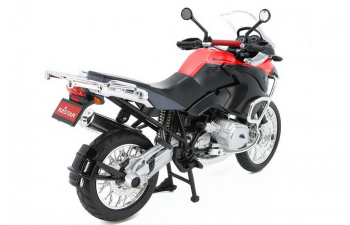 BMW R1200GS, red