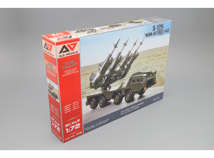 Сборная модель Самоходный ЗРК С-125М "Нева-SC" на Минский-543