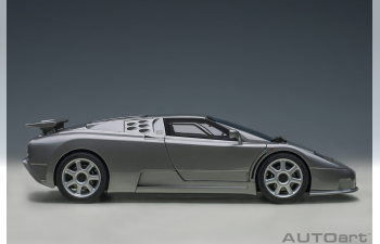 BUGATTI EB 110 SS metallic grey/silver