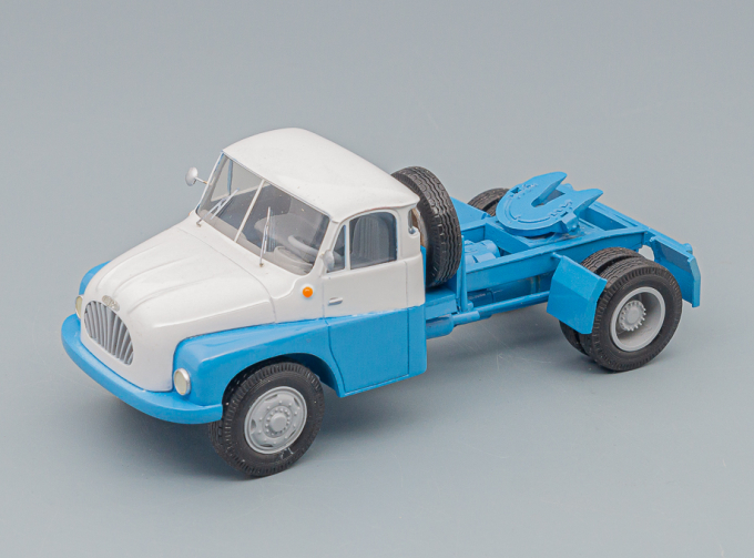 TATRA 137 седельный тягач, white / blue