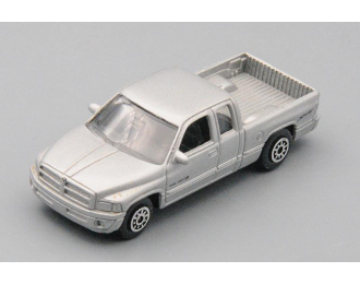 DODGE Ram Quad Cab 1500 Sport, silver