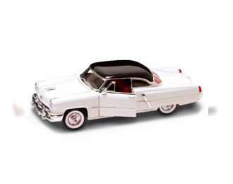 LINCOLN Capri (1952), Road Signature 1:18, белый