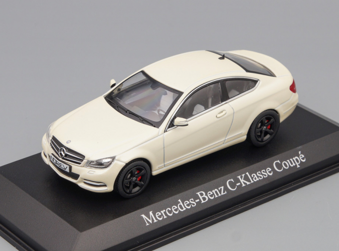 MERCEDES-BENZ C-CLASS Coupe 2012, white metallic